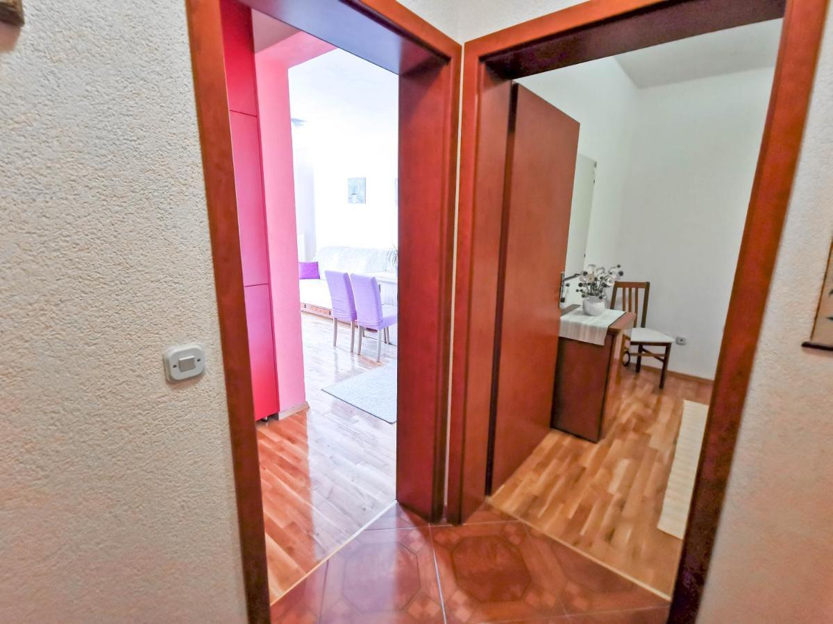 Apartments Vukovic Vanja Макарська Екстер'єр фото